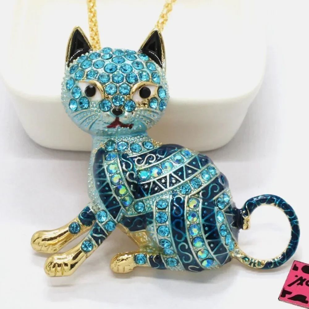 🐱 Betsey Johnson stunning crystal aqua kitty cat necklace 🐱